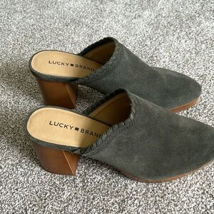 Lucky Brand olive green suede leather upper mule sandals women’s size 7M / 38